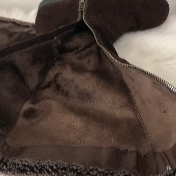 Bamboo  vegan  suede vegan fur cuffed side zipper high boots Size 6/36 - Picture 4 of 12